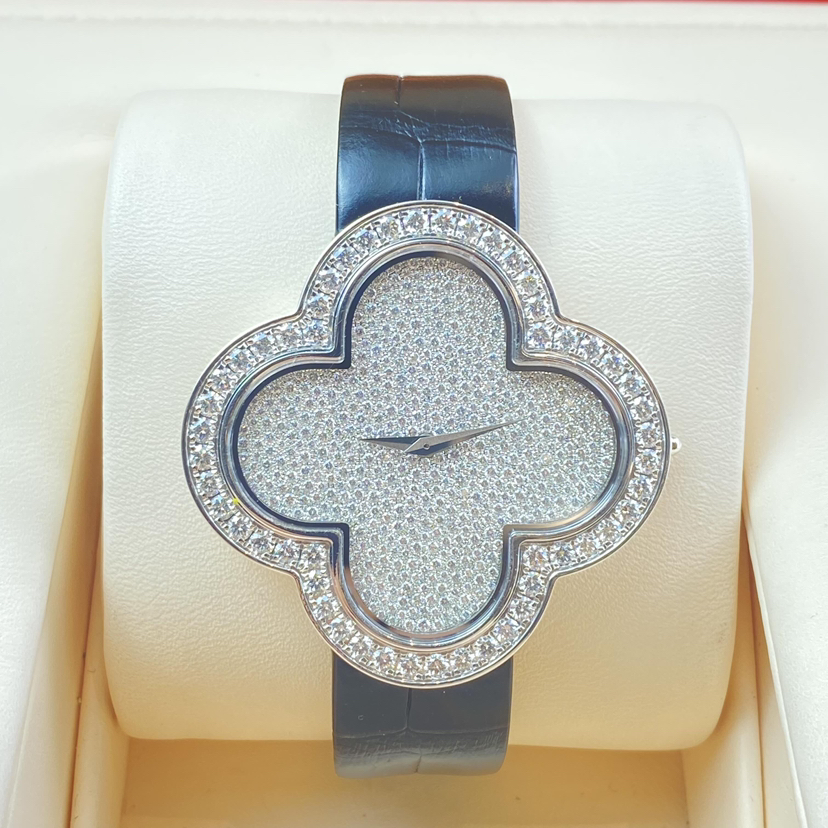 Van Cleef & Arpels Alhambra